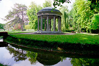 ベルサイユ庭園の「愛の殿堂」